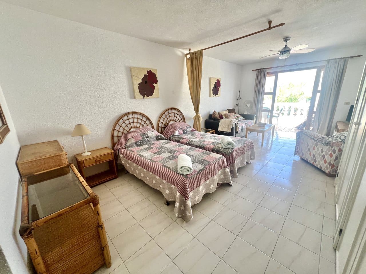 Studio te koop in Los Cristianos - € 199.999 (Ref: 9875869)