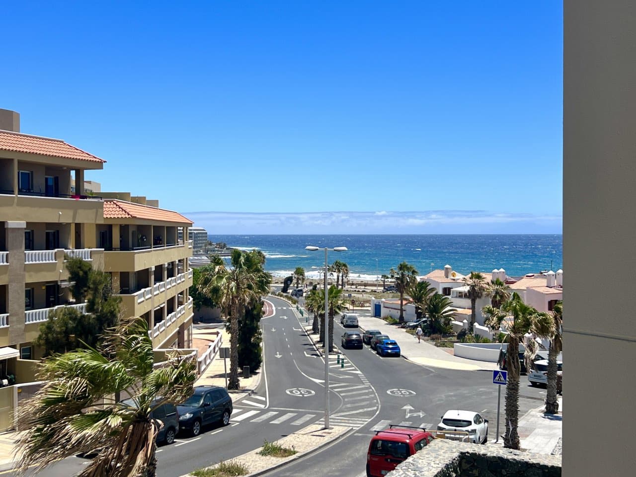 3 soveværelse Lejlighed til salg i El Medano med swimmingpool - € 680.000 (Ref: 9875870)