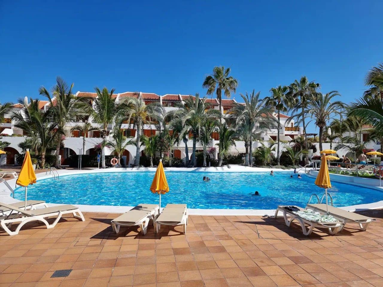 Studio for sale in Playa de las Americas - € 395,000 (Ref: 9924280)
