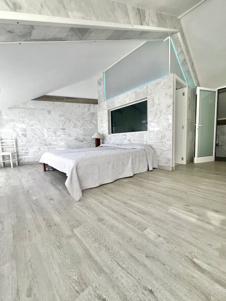 5 sovrum Takvåning till salu i Playa de las Americas - 1 400 000 € (Ref: 9970293)