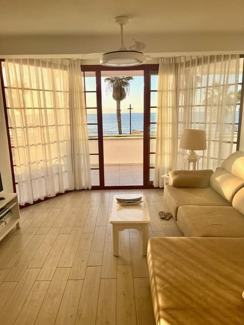 3 soveværelse Lejlighed til salg i Playa de las Americas - € 2.450.000 (Ref: 9978486)
