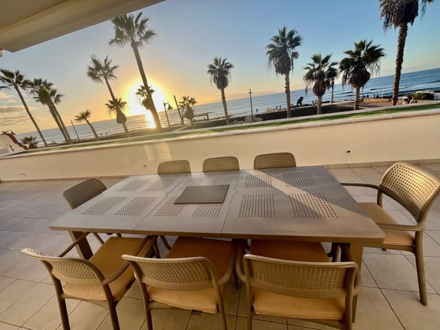 3 soveværelse Lejlighed til salg i Playa de las Americas - € 2.450.000 (Ref: 9978486)