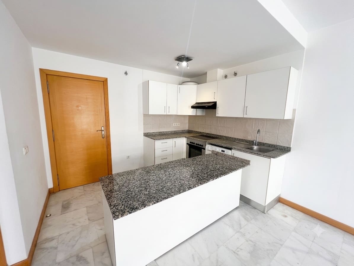 1 Zimmer Apartment zu verkaufen in La Caleta mit Garage - 435.000 € (Ref: 9990383)