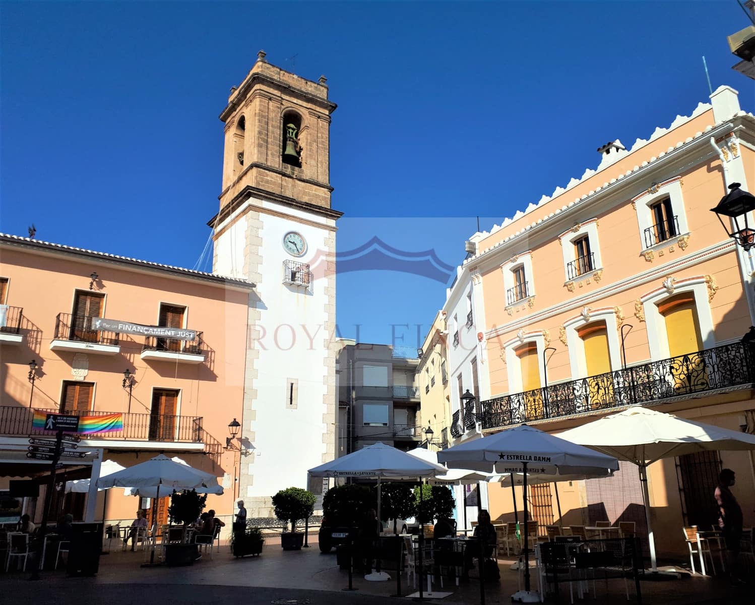 3 chambre Villa/Maison à vendre à Orba avec piscine garage - 545 000 € (Ref: 5796739)