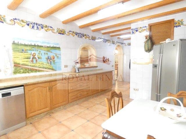 5 slaapkamer Villa te koop in Pego met garage - € 585.000 (Ref: 5869415)