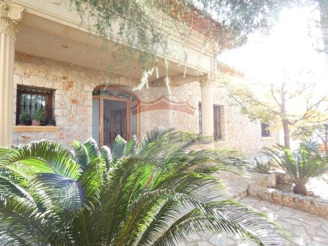 5 slaapkamer Villa te koop in Pego met garage - € 585.000 (Ref: 5869415)