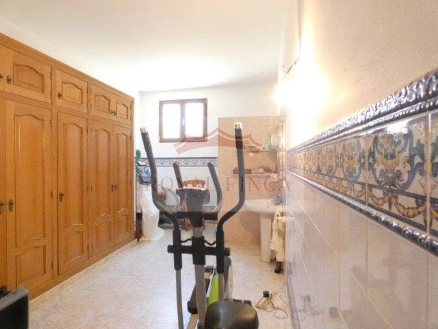 5 slaapkamer Villa te koop in Pego met garage - € 585.000 (Ref: 5869415)