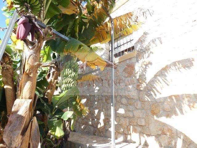 5 slaapkamer Villa te koop in Pego met garage - € 585.000 (Ref: 5869415)