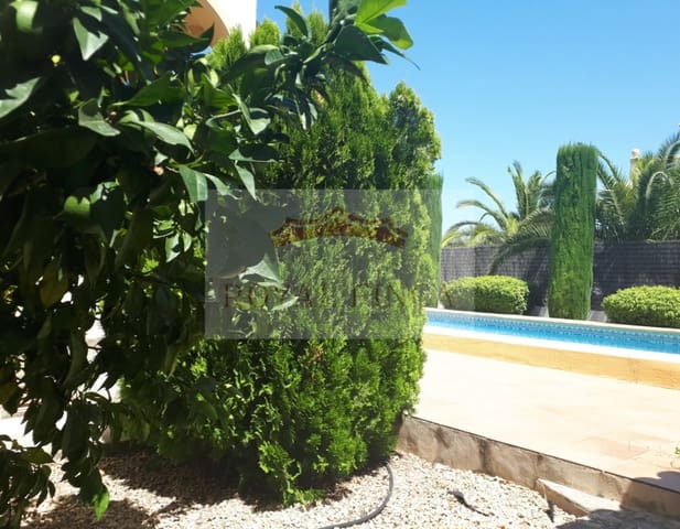 3 slaapkamer Villa te koop in Sagra met garage - € 460.000 (Ref: 6079414)