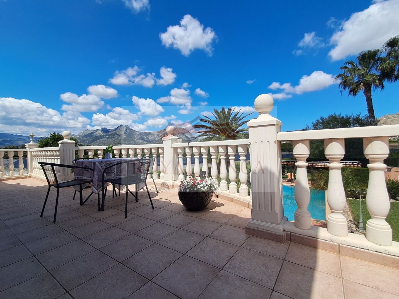 4 Zimmer Villa zu verkaufen in Sanet i Negrals - 585.000 € (Ref: 8956179)