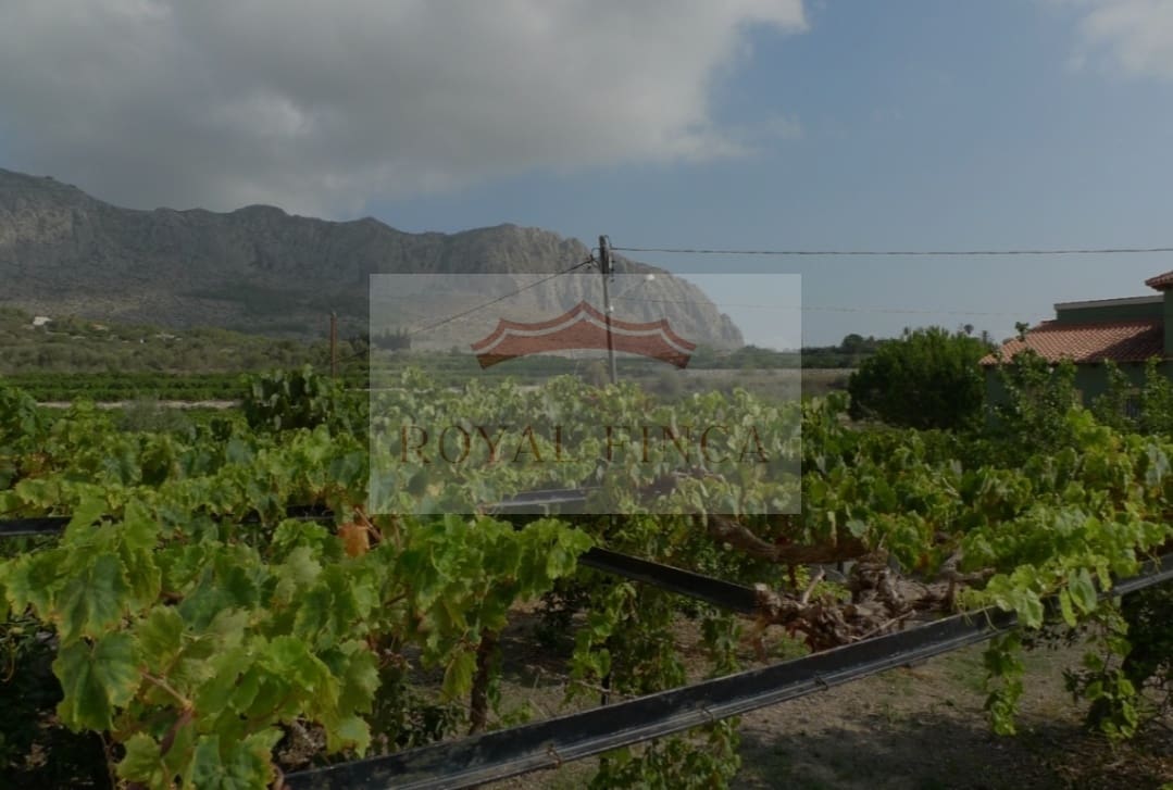 4 Zimmer Villa zu verkaufen in Beniarbeig mit Pool Garage - 495.000 € (Ref: 9247817)