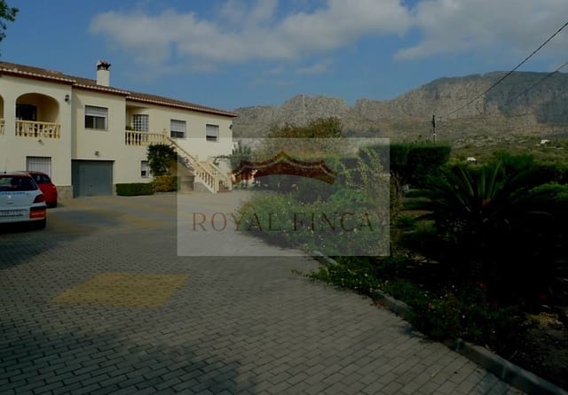 4 Zimmer Villa zu verkaufen in Beniarbeig mit Pool Garage - 495.000 € (Ref: 9247817)