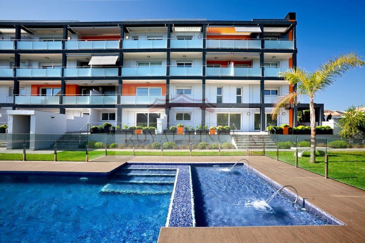 2 bedroom Apartment for sale in Els Poblets - € 645,000 (Ref: 9603231)