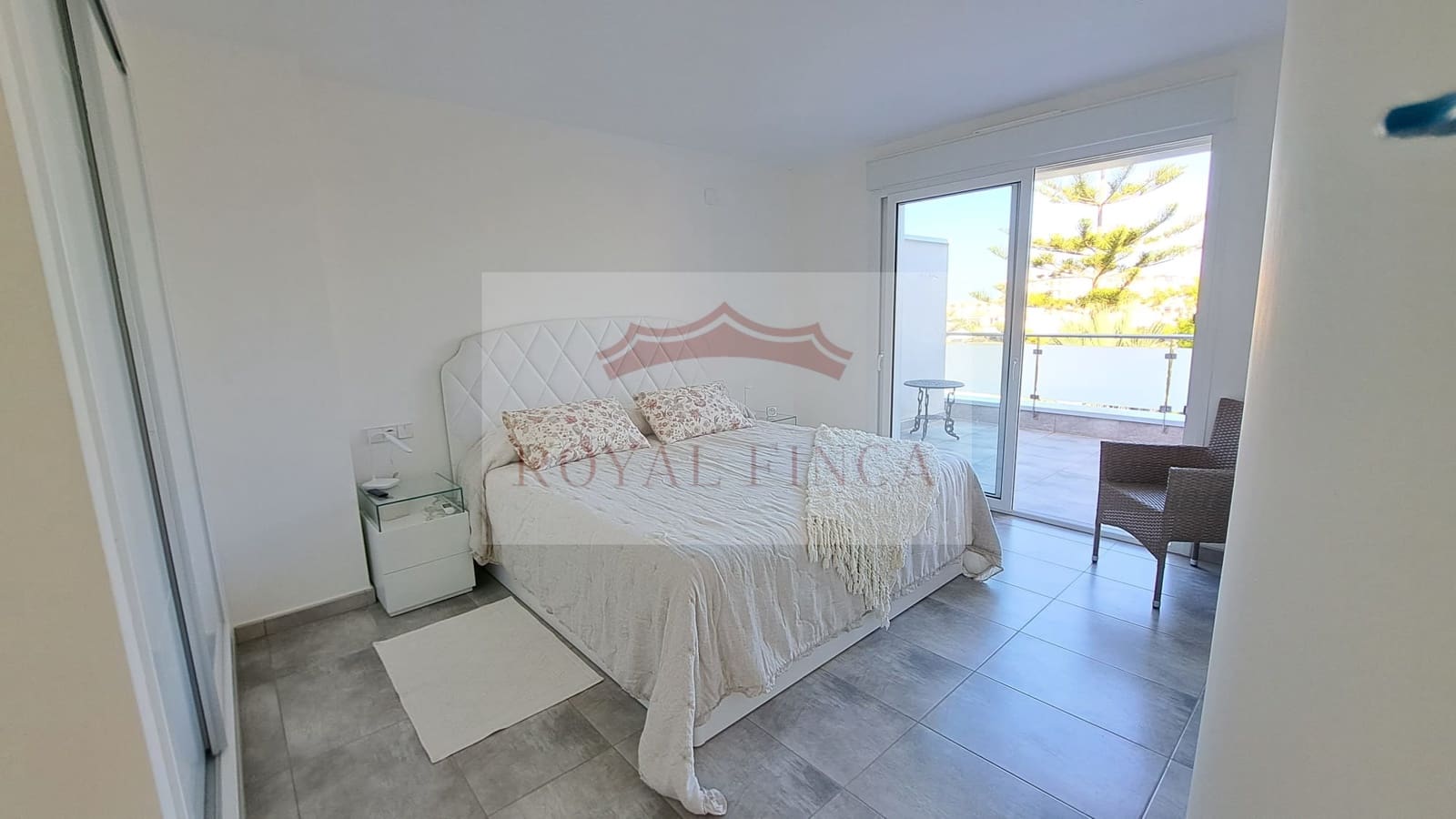 2 bedroom Apartment for sale in Els Poblets - € 645,000 (Ref: 9603231)