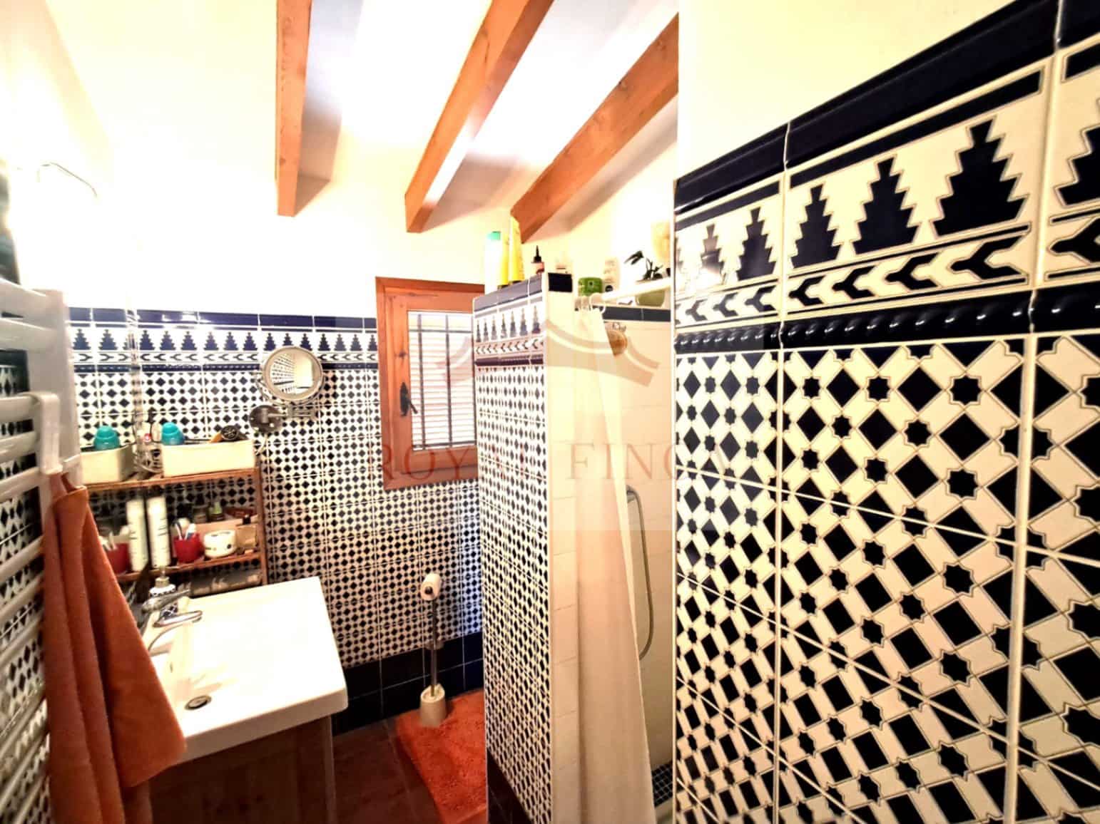 6 sypialnia Willa na sprzedaż w Pego - 795 000 € (Ref: 9715718)