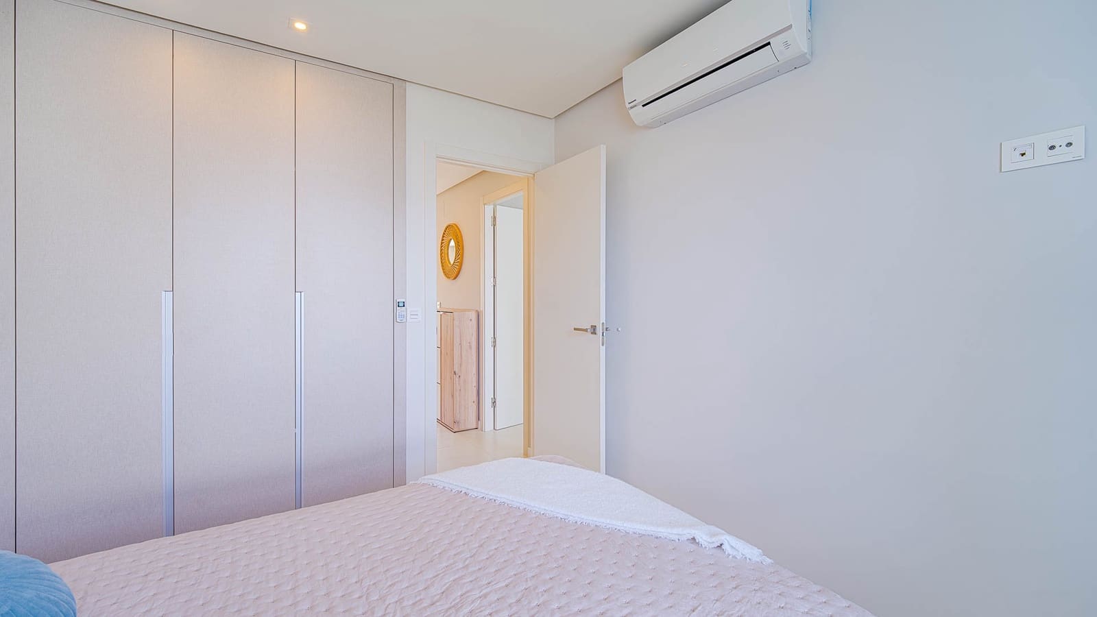 Apartamento de 2 habitaciones en Orihuela Costa en venta con piscina garaje - 270.000 € (Ref: 10112251)