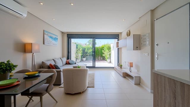 Apartamento de 2 habitaciones en Punta Prima, Orihuela en venta con piscina garaje - 270.000 € (Ref: 10112251)