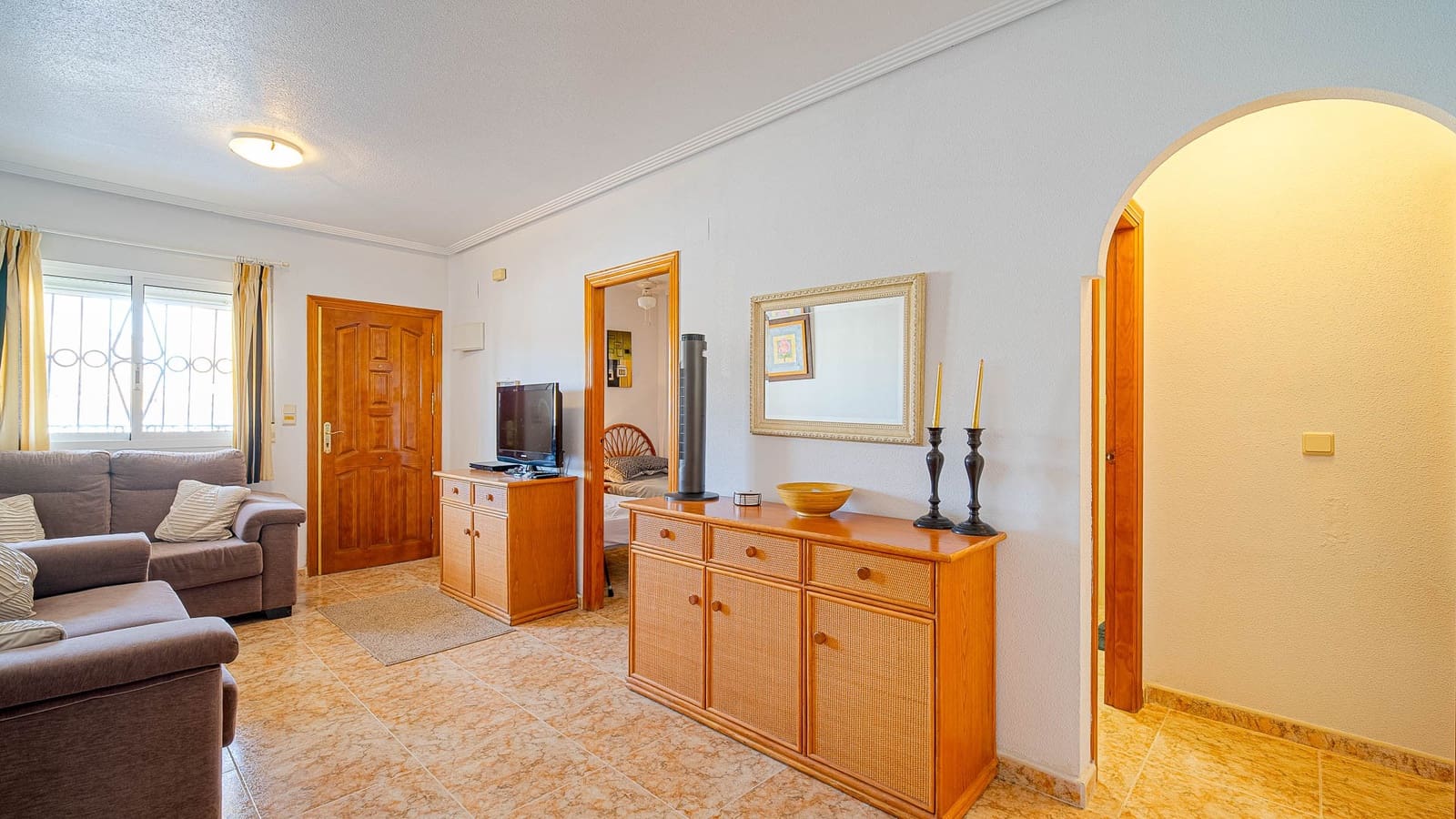 2 soveværelse Lejlighed til salg i Orihuela Costa med swimmingpool garage - € 155.000 (Ref: 10112253)