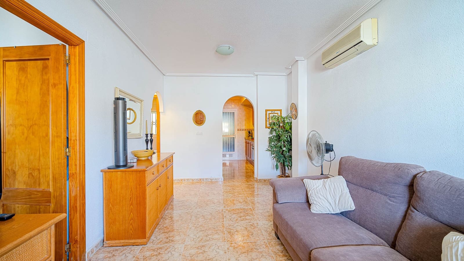 2 soveværelse Lejlighed til salg i Orihuela Costa med swimmingpool garage - € 155.000 (Ref: 10112253)