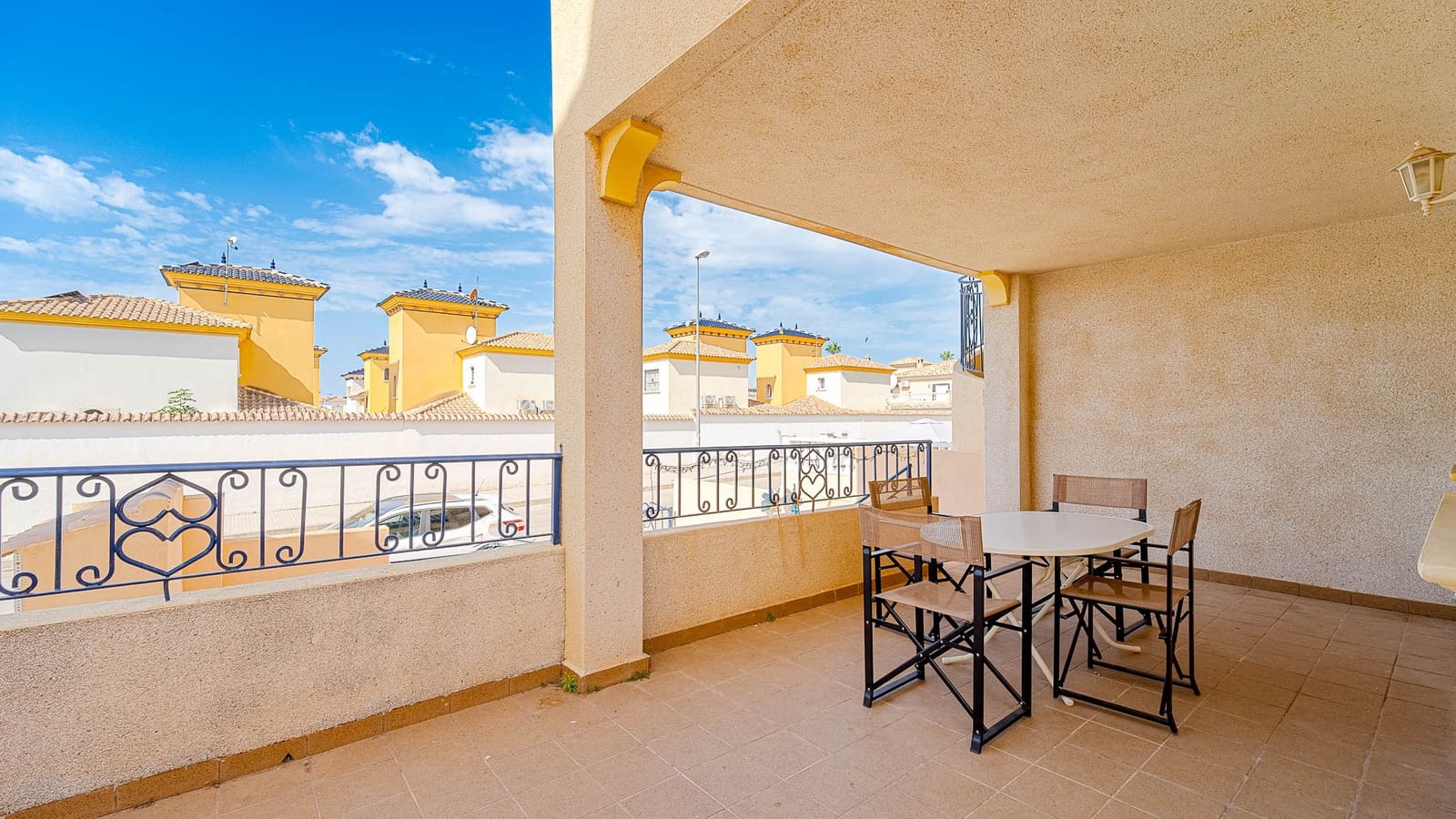 2 soveværelse Lejlighed til salg i Orihuela Costa med swimmingpool garage - € 155.000 (Ref: 10112253)