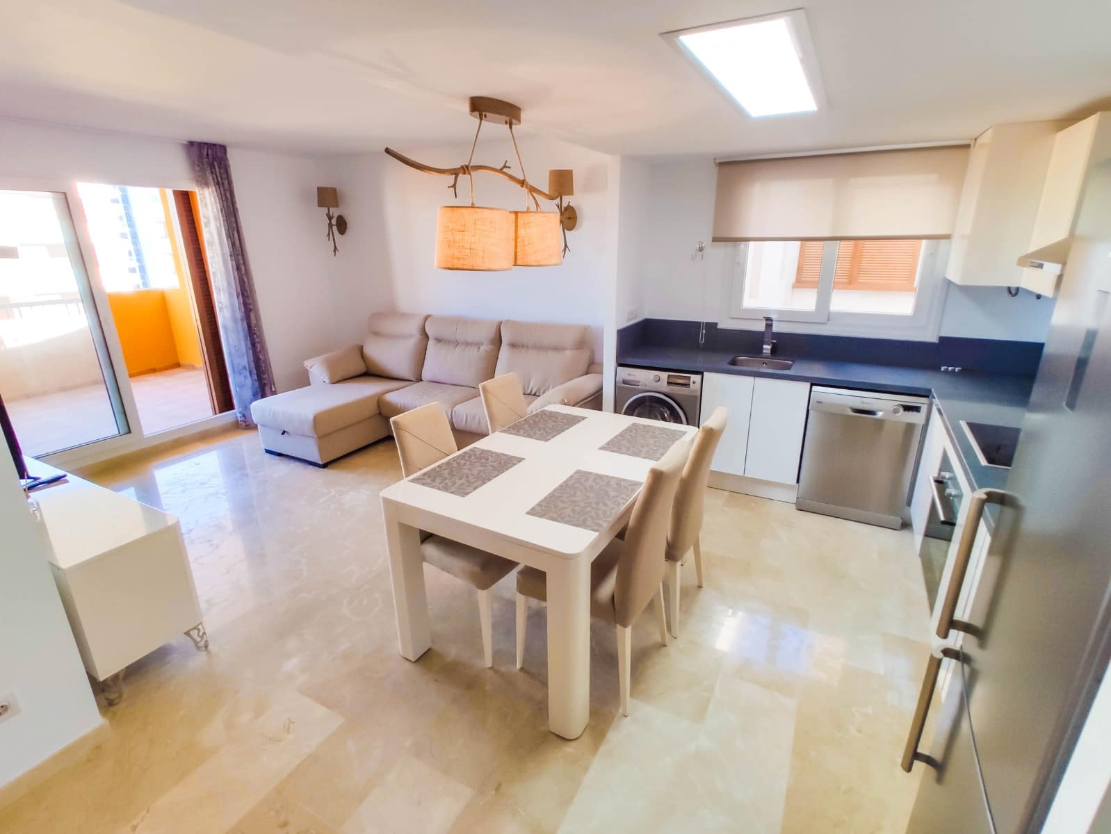 3 soveværelse Lejlighed til salg i Orihuela Costa med swimmingpool garage - € 350.000 (Ref: 10112258)