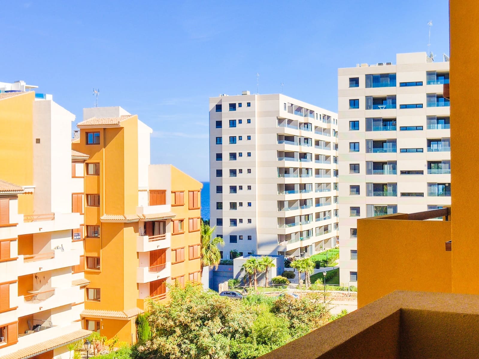 3 soveværelse Lejlighed til salg i Orihuela Costa med swimmingpool garage - € 350.000 (Ref: 10112258)