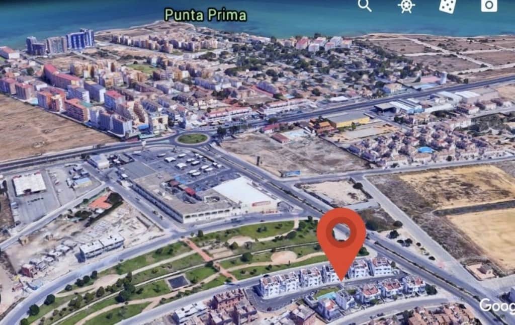2 soverom Leilighet til salgs i Punta Prima med svømmebasseng garasje - € 256 000 (Ref: 10112262)