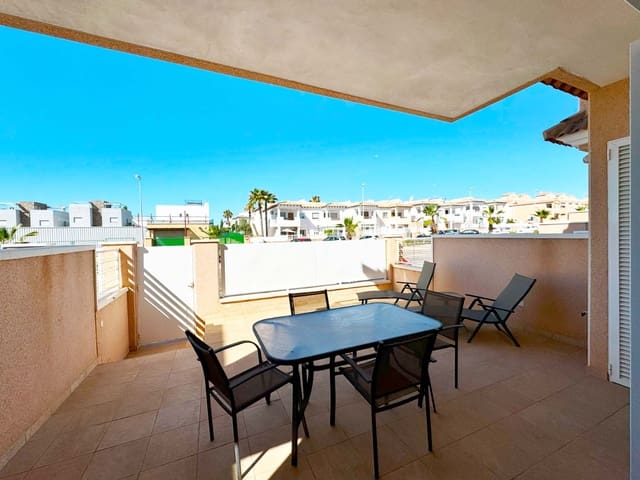 Apartament na sprzedaż w Punta Prima, Orihuela z basenem garażem - 279 999 € (Ref: 10112265)