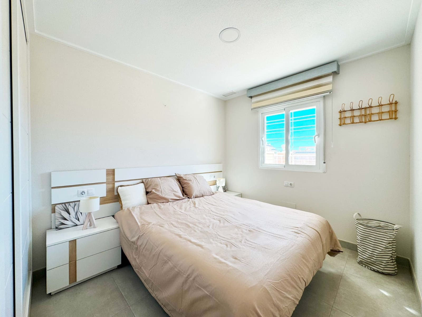 Apartament na sprzedaż w Orihuela Costa z basenem garażem - 279 999 € (Ref: 10112265)