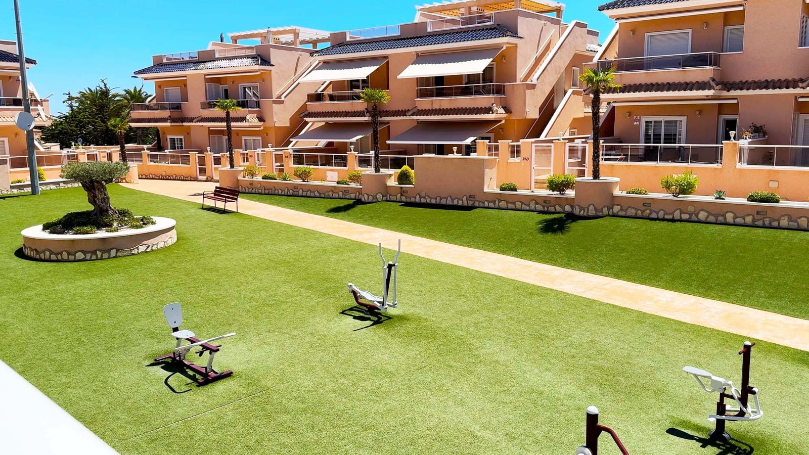 Apartament na sprzedaż w Orihuela Costa z basenem garażem - 279 999 € (Ref: 10112265)