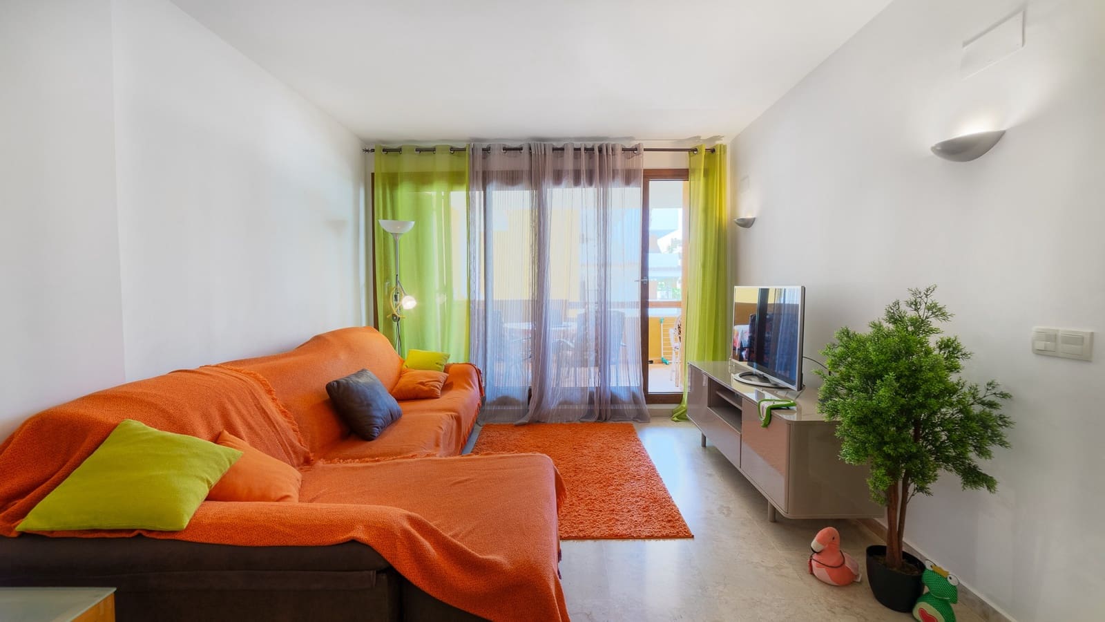 Apartamento de 2 habitaciones en Punta Prima en venta con piscina garaje - 270.000 € (Ref: 10112266)