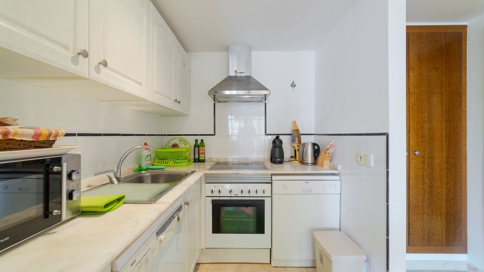 Apartamento de 2 habitaciones en Punta Prima en venta con piscina garaje - 270.000 € (Ref: 10112266)