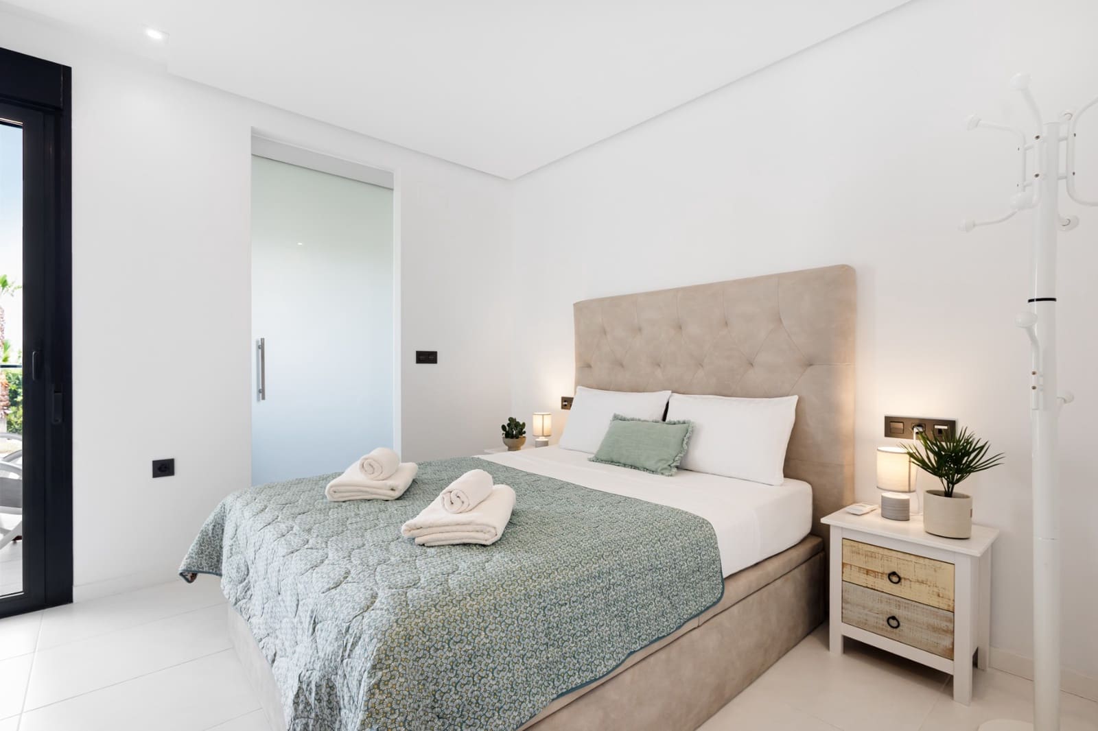 2 soverom Leilighet til salgs i Pilar de la Horadada med svømmebasseng garasje - € 355 000 (Ref: 10112268)