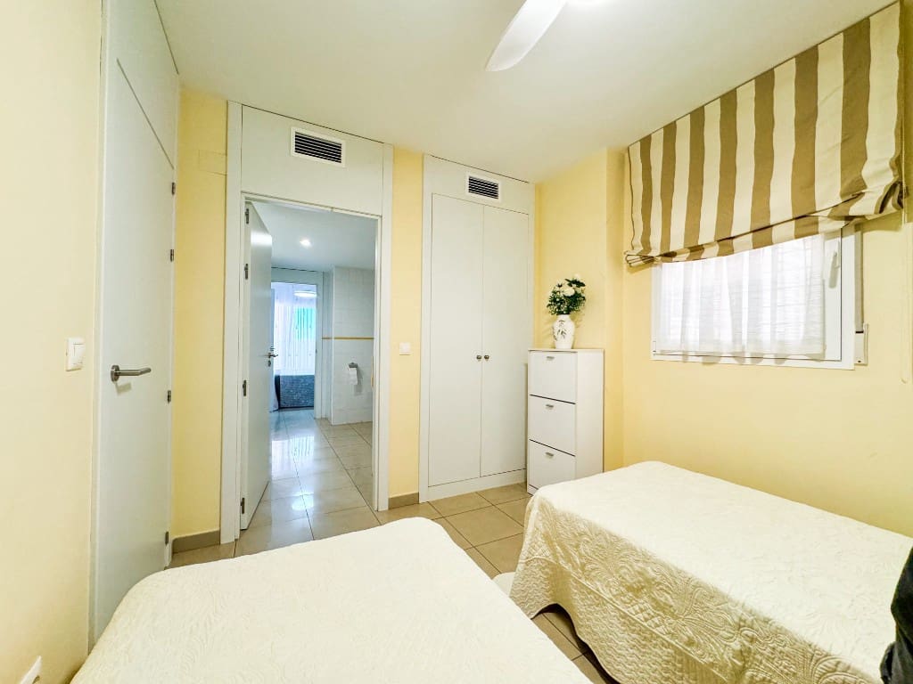2 sypialnia Apartament na sprzedaż w Playa Flamenca z basenem garażem - 260 000 € (Ref: 10112269)