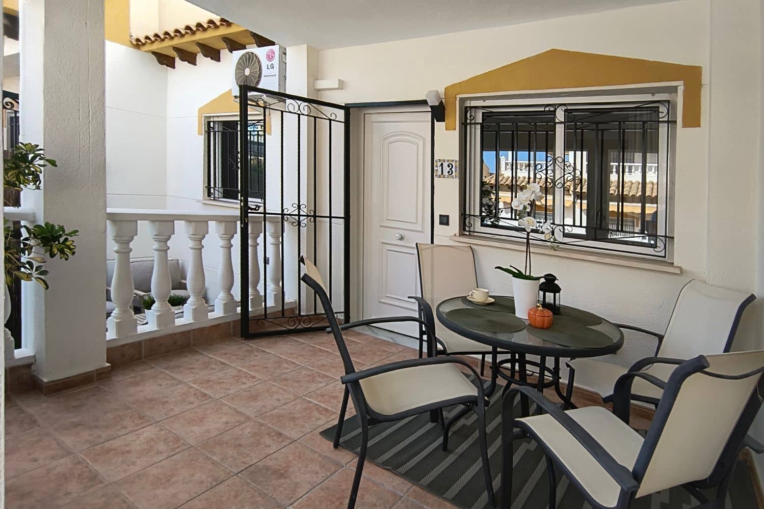3 sypialnia Dom na sprzedaż w Orihuela Costa z basenem garażem - 268 800 € (Ref: 10112278)