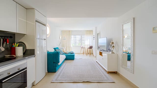 2 slaapkamer Appartement te koop in Punta Prima, Torrevieja met zwembad garage - € 399.000 (Ref: 10113432)