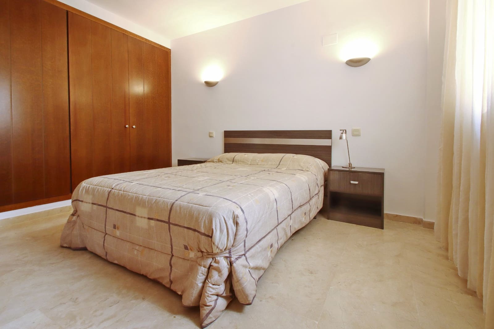 Apartamento de 2 habitaciones en Punta Prima en venta con piscina garaje - 280.000 € (Ref: 10113433)