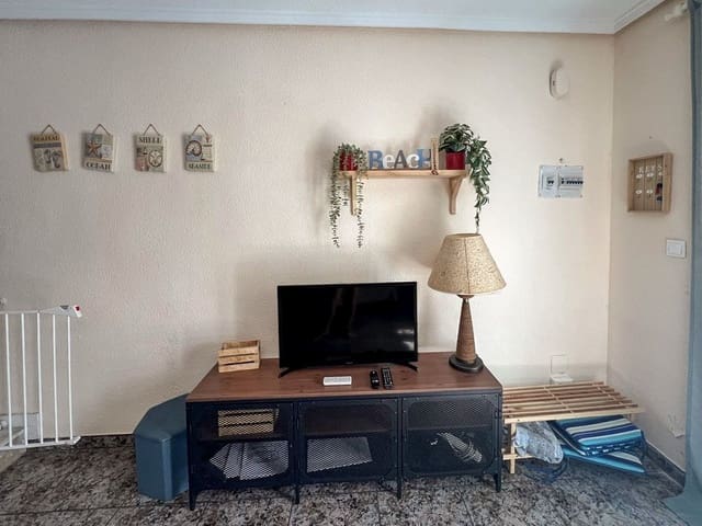 3 Zimmer Haus zu verkaufen in Punta Prima, Torrevieja mit Pool - 199.900 € (Ref: 10113436)