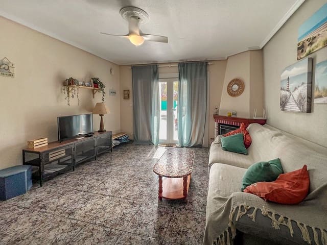 3 Zimmer Haus zu verkaufen in Punta Prima, Torrevieja mit Pool - 199.900 € (Ref: 10113436)