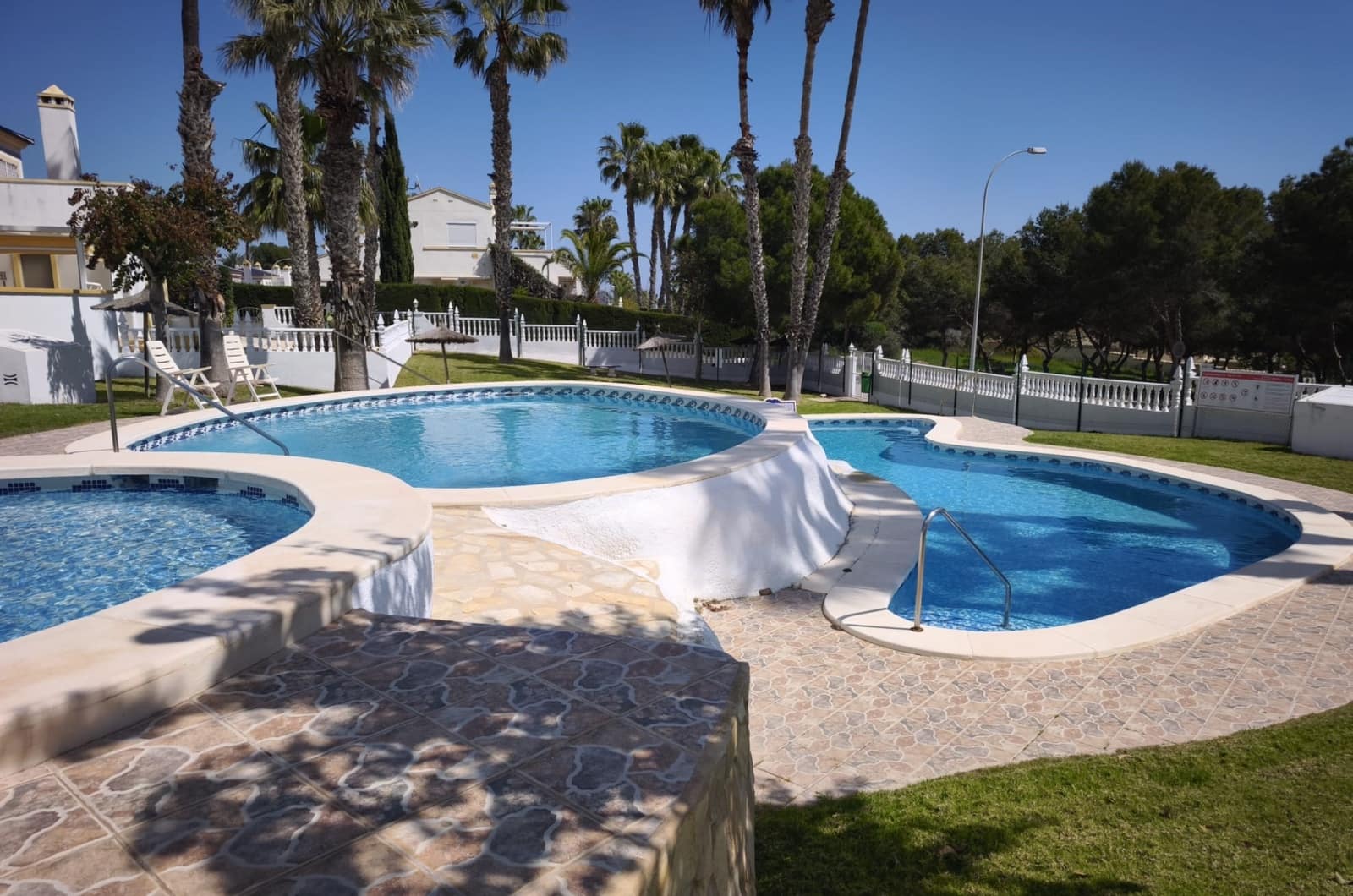 2 soveværelse Byhus til salg i Los Dolses med swimmingpool garage - € 215.000 (Ref: 10113438)