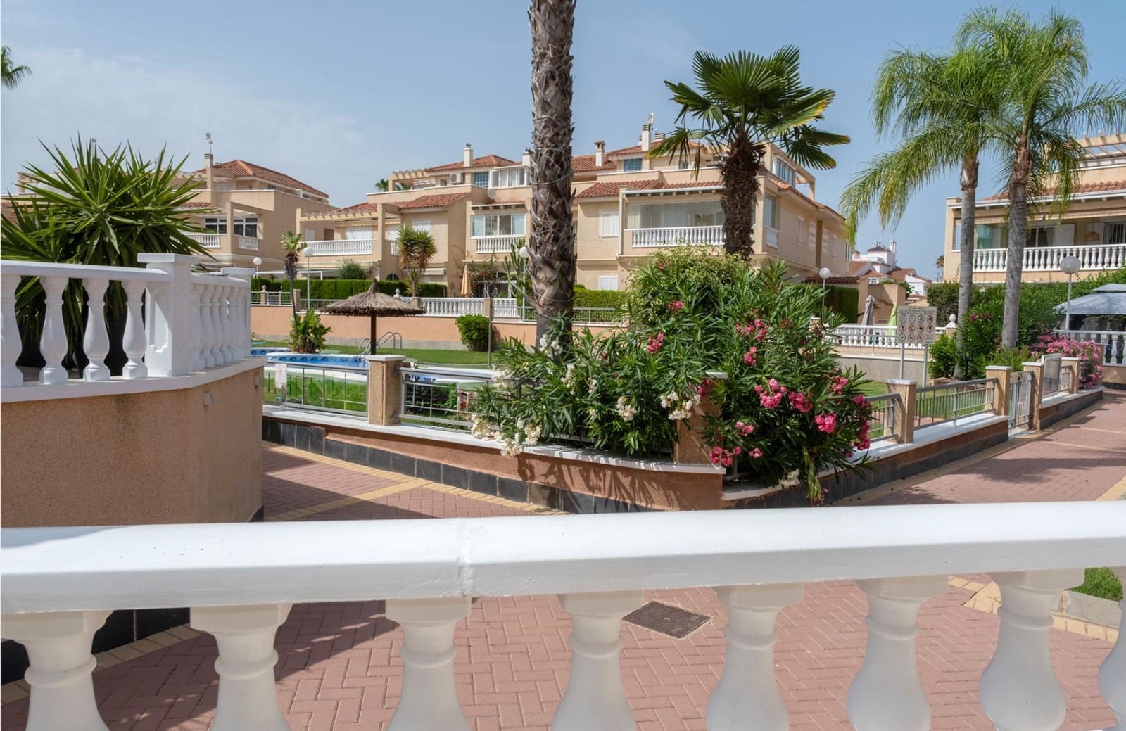 2 chambre Maison de Ville à vendre à Playa Flamenca avec piscine - 249 900 € (Ref: 10113439)