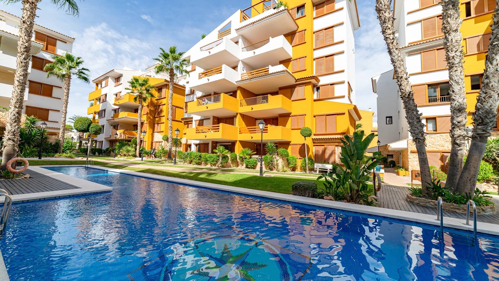 2 sypialnia Apartament na sprzedaż w Orihuela Costa z basenem garażem - 262 000 € (Ref: 10113442)