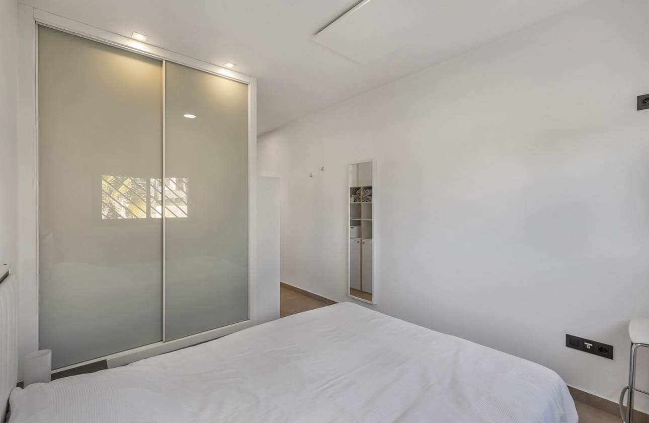 2 bedroom Apartment for sale in Los Altos with pool garage - € 274,900 (Ref: 10113443)