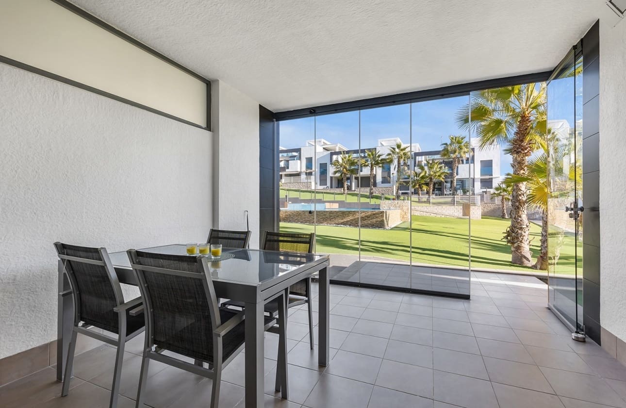 2 bedroom Apartment for sale in Los Altos with pool garage - € 274,900 (Ref: 10113443)