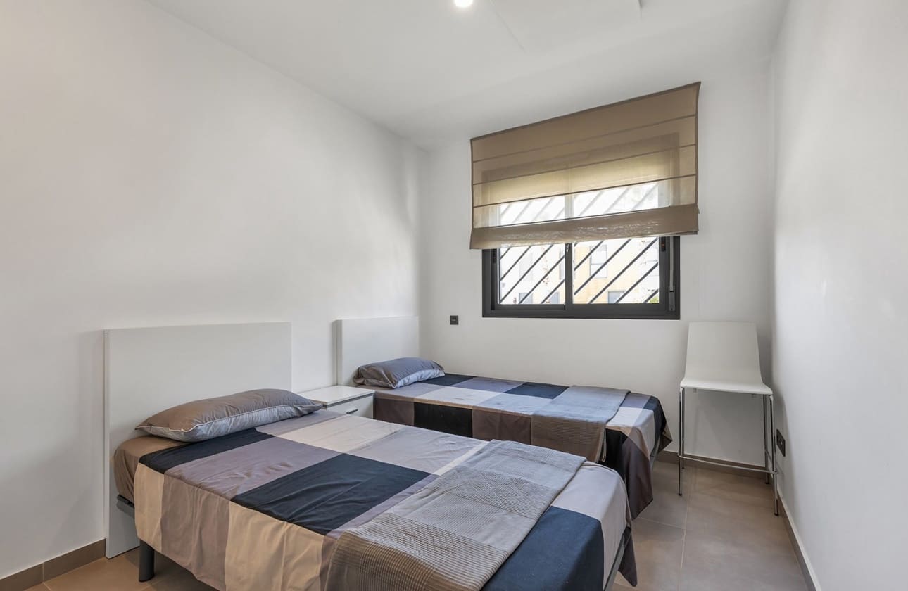 2 bedroom Apartment for sale in Los Altos with pool garage - € 274,900 (Ref: 10113443)