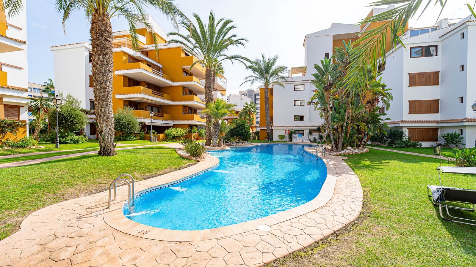2 camera da letto Appartamento in vendita in Punta Prima con piscina garage - 329.000 € (Rif: 10120644)