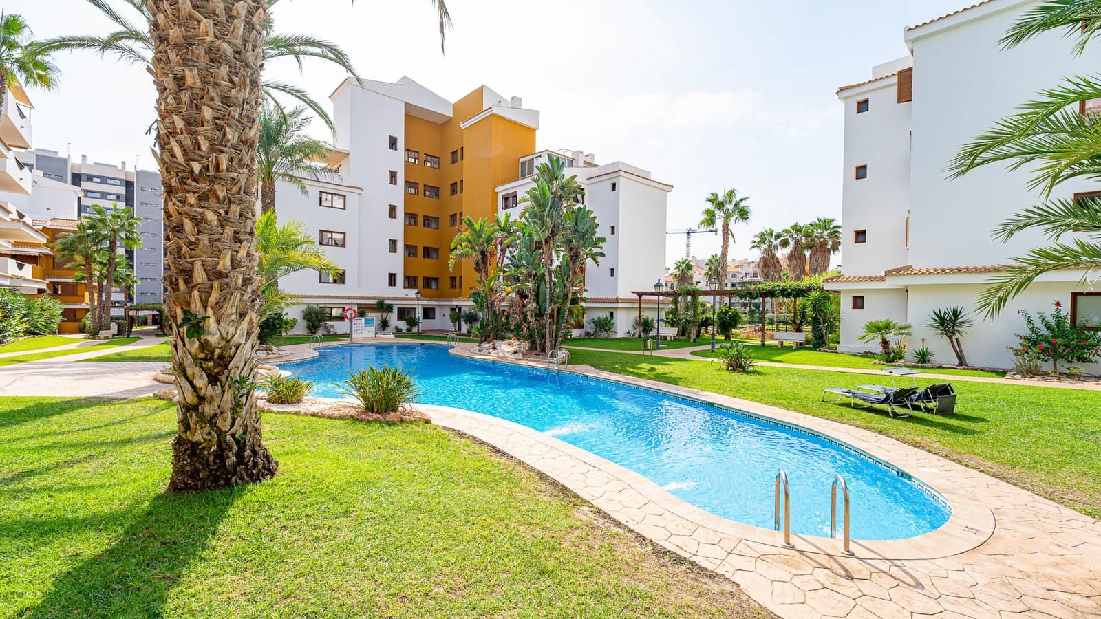 2 camera da letto Appartamento in vendita in Punta Prima con piscina garage - 329.000 € (Rif: 10120644)