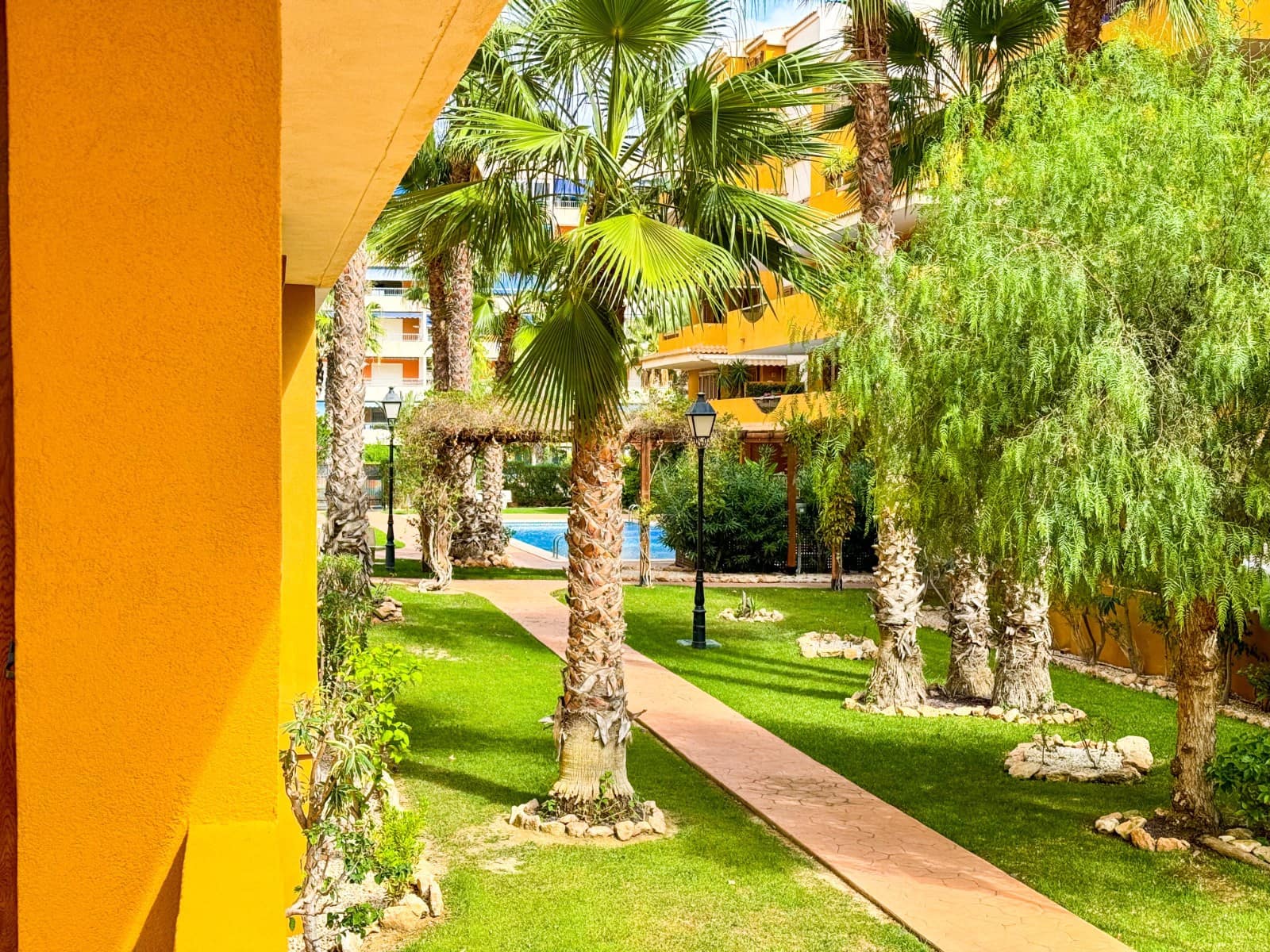 2 chambre Appartement à vendre à Punta Prima avec piscine garage - 255 000 € (Ref: 10125270)