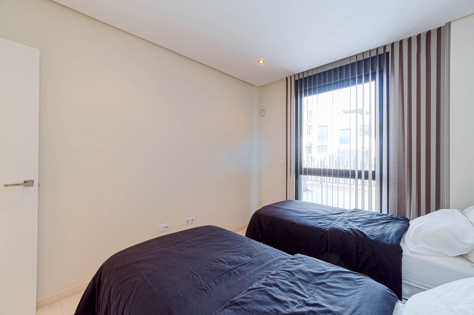 2 soverom Leilighet til salgs i Punta Prima med svømmebasseng garasje - € 270 000 (Ref: 10136754)