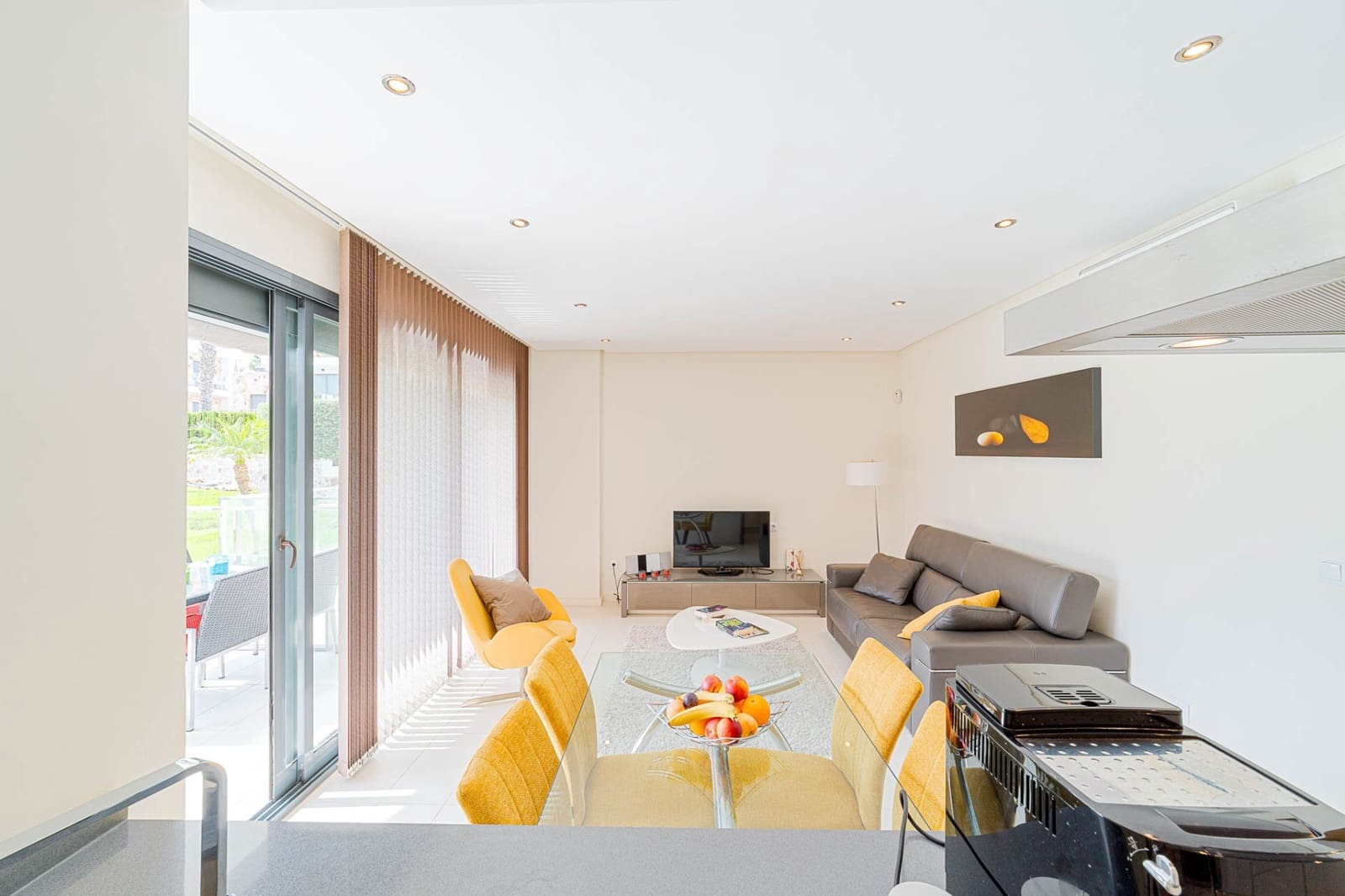2 soverom Leilighet til salgs i Punta Prima med svømmebasseng garasje - € 270 000 (Ref: 10136754)